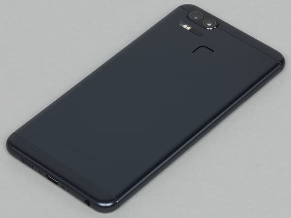 Смартфон Asus Zenfone 3 Zoom