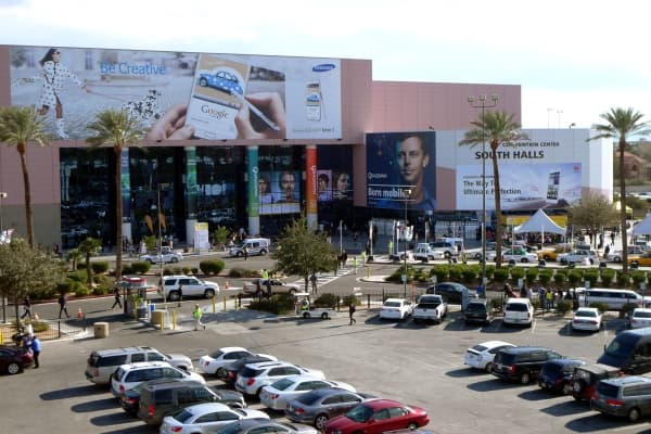 Мобильные новинки CES 2013