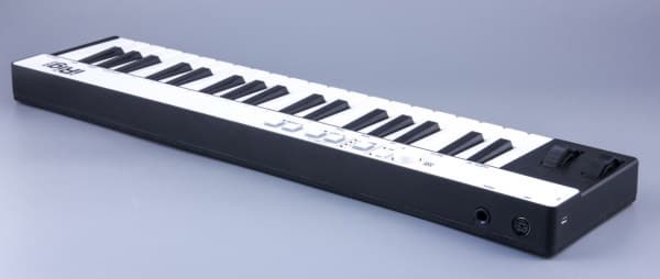 MIDI-клавиатура iRig Keys