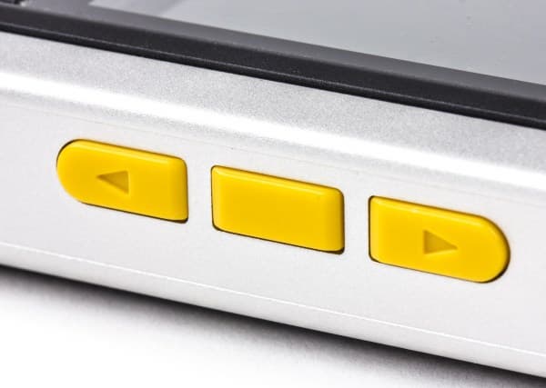 Дизайн телефона Cat B100