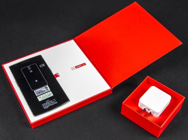 Упаковка OnePlus One