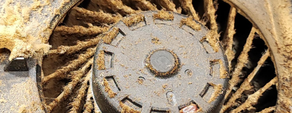 Это PlayStation 4 курильщика. Курение убивает не только здоровье, но и консоли Sony