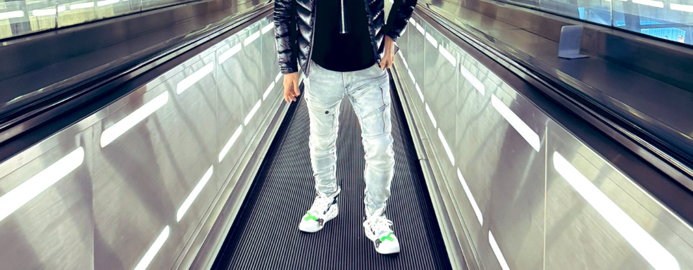 Хидео Кодзима показал крохотный офис, где он базировался после ухода из Konami. Как начиналась Kojima Productions