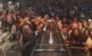 Слух: половина сотрудников студии-разработчика Guitar Hero Live лишилась своих рабочих мест