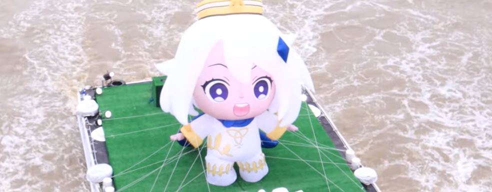 Гигантская надувная Паймон из Genshin Impact отправилась в круиз по Темзе: опубликовано видео с места событий