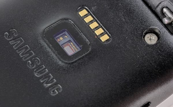 Умные часы Samsung Gear Live Умные часы Samsung Gear Live