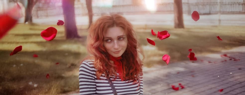 Затишье перед Гоммажем: косплеерша предстала в образе Маэль из Clair Obscur: Expedition 33