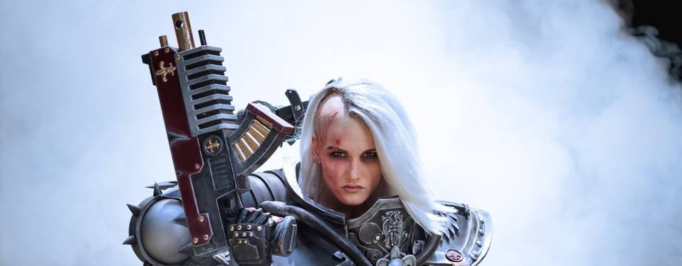 «Смерть еретикам!»: фанатка воплотила образ Сестры Битвы из вселенной Warhammer 40,000