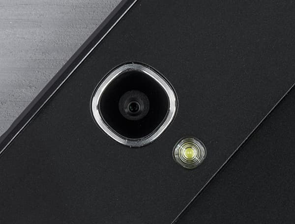 Дизайн планшета Alcatel OneTouch Hero 8