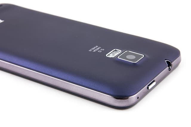 Камера коммуникатора Обзор ZTE V880G. Камера коммуникатора