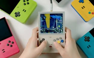 В новом трейлере портативную ретро-консоль Retroid Pocket Classic сравнили с другими приставками