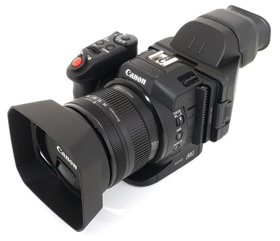 Видеокамера Canon XC10