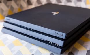 Геймер хотел продать PS4 Pro, но в итоге остался еще и должен магазину