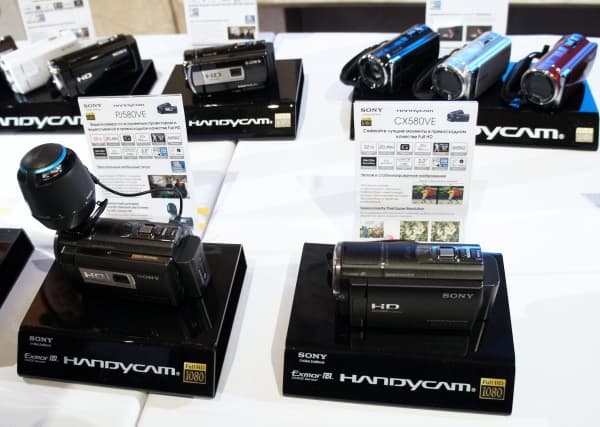 новая линейка Sony Handycam