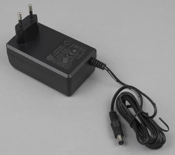 Блок питания TP-Link Archer C7 Блок питания TP-Link Archer C7