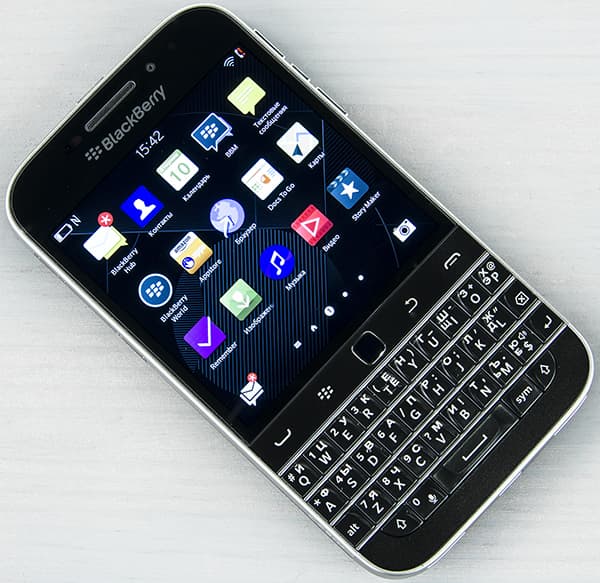 Смартфон BlackBerry Classic Смартфон BlackBerry Classic