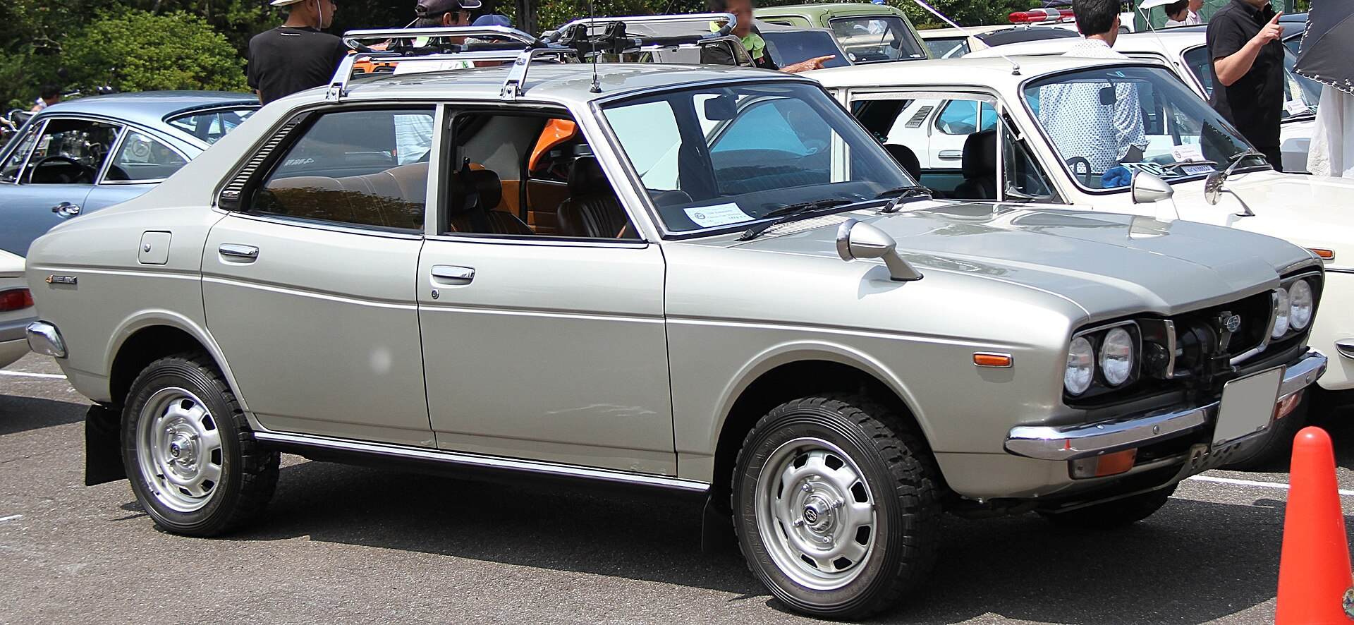 Subaru Leone