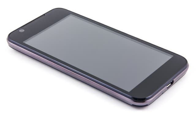 Внешний вид коммуникатора Обзор ZTE V880G. Внешний вид коммуникатора