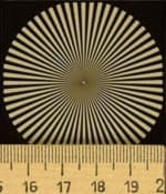 Nikon D5300, тестовый снимок: ISO 1600, JPG, фильтр шумов «нормальный», центр кадра