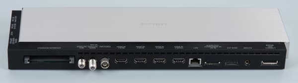 ЖК-телевизор Samsung UE65HU9000TXRU, блок One Connect ЖК-телевизор Samsung UE65HU9000TXRU, блок One Connect