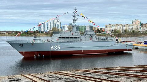 Тральщик «Полярный» проекта 12700