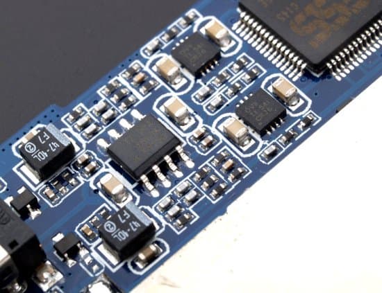 Аудиофильский Hi-Res DSD 384/32 плеер FiiO X7 и усилитель мощности FiiO AM2