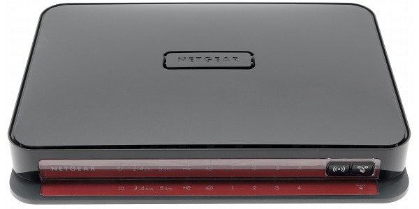 Внешний вид беспроводного роутера Netgear WNDR3800