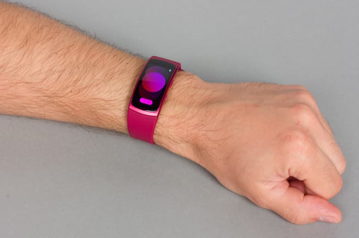 Умный браслет Samsung Gear Fit2 Умный браслет Samsung Gear Fit2