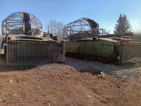 2C1 «Гвоздика»