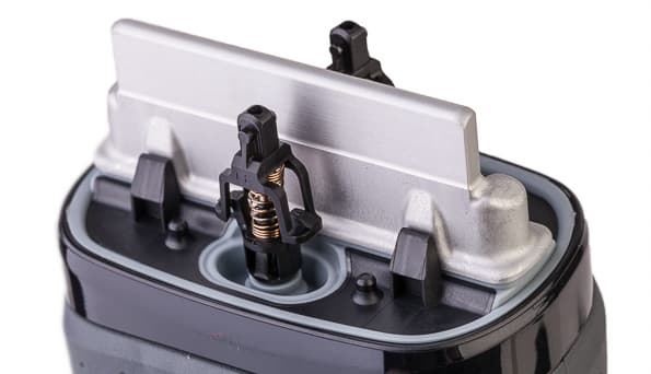 Сеточная электробритва Braun CoolTec CT4s