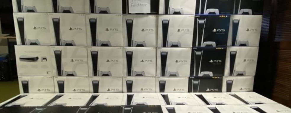 PS5 вернулась в магазины, и боты выкупили более 2000 консолей. Продавец пообещал проверку заказов