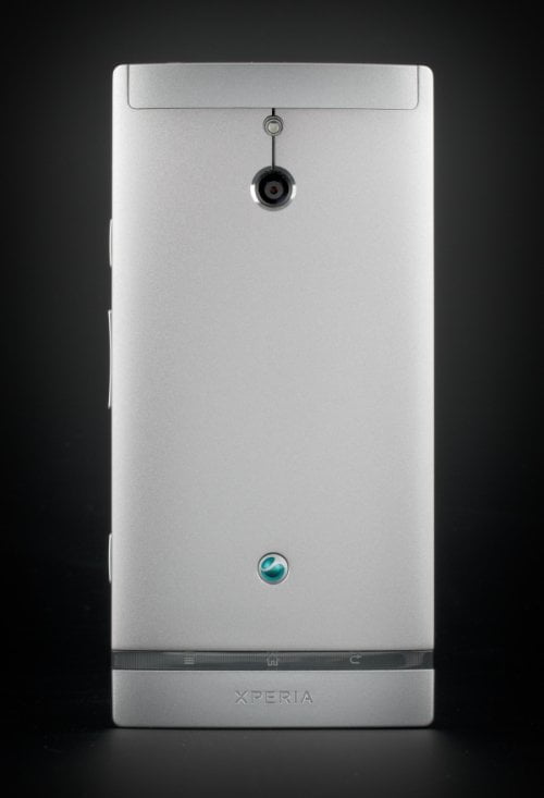 Sony Xperia P — тыльная часть