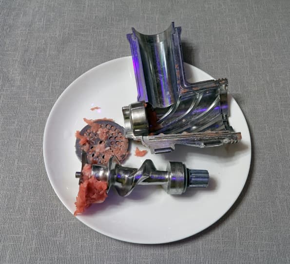 Мясорубка Philips Progresso Collection HR2745