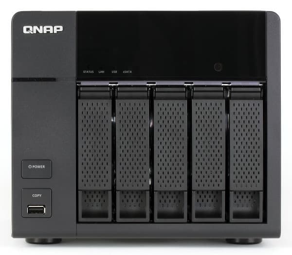 Внешний вид QNAP TS-569L