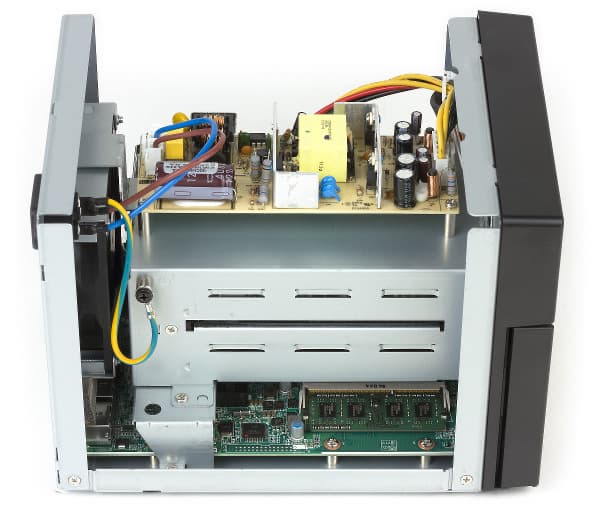 Конструкция Buffalo TeraStation 5200 Конструкция Buffalo TeraStation 5200