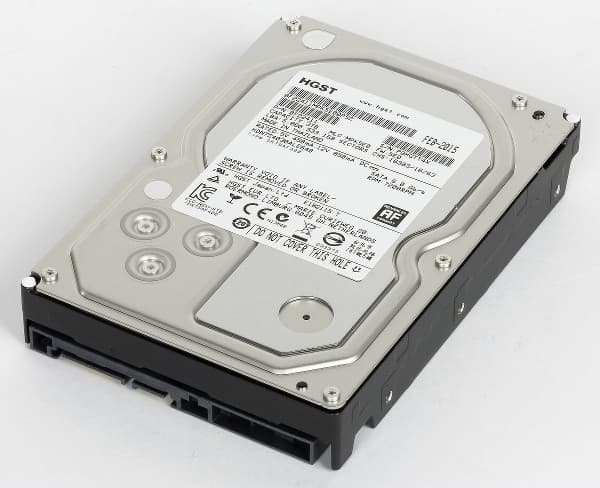Жесткий диск HGST Deskstar NAS HDN724030ALE640 Жесткий диск HGST Deskstar NAS HDN724030ALE640