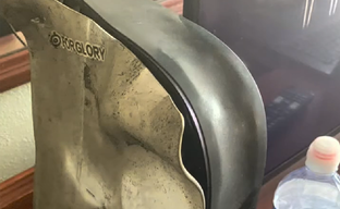 PS5 пережила пожар — геймер показал обгоревшую консоль Sony, сохранившую работоспособность