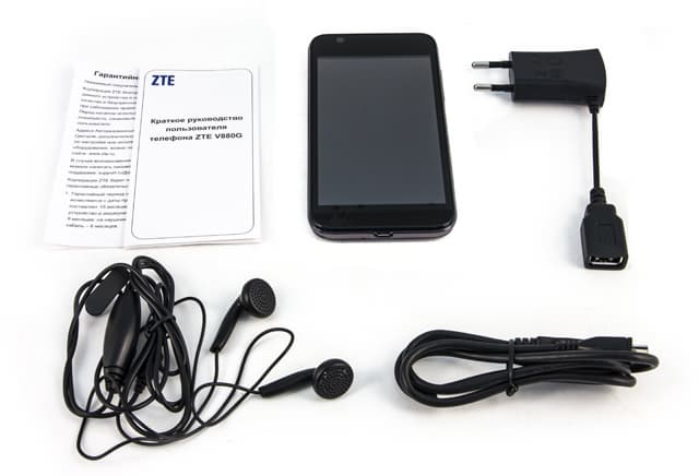 Аксессуары коммуникатора Обзор ZTE V880G. Аксессуары коммуникатора
