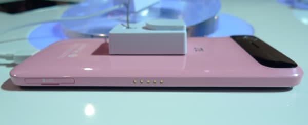 Мобильные новинки CES 2013