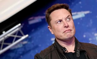 Илона Маска удивили баны за женские трусики в Elden Ring