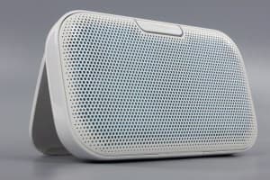 Дизайн колонки Denon Envaya