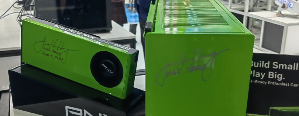 «Здесь был Хуанг»: Босс NVIDIA подписал RTX 4070 с турбиной и оставил автограф на груди фанатки