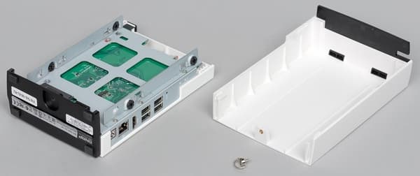 Конструкция QNAP TAS-168 Конструкция QNAP TAS-168