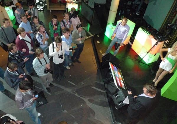 HTC Mozart презентация