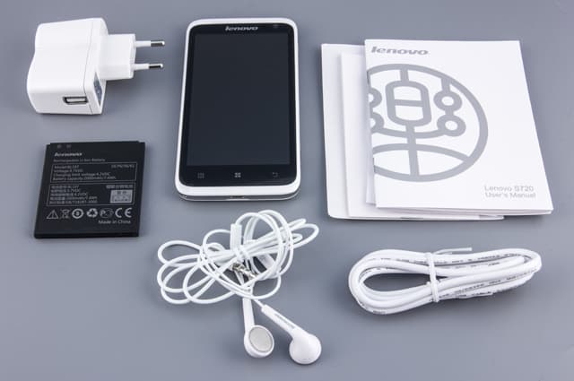 Аксессуары коммуникатора Обзор Lenovo S720. Аксессуары коммуникатора