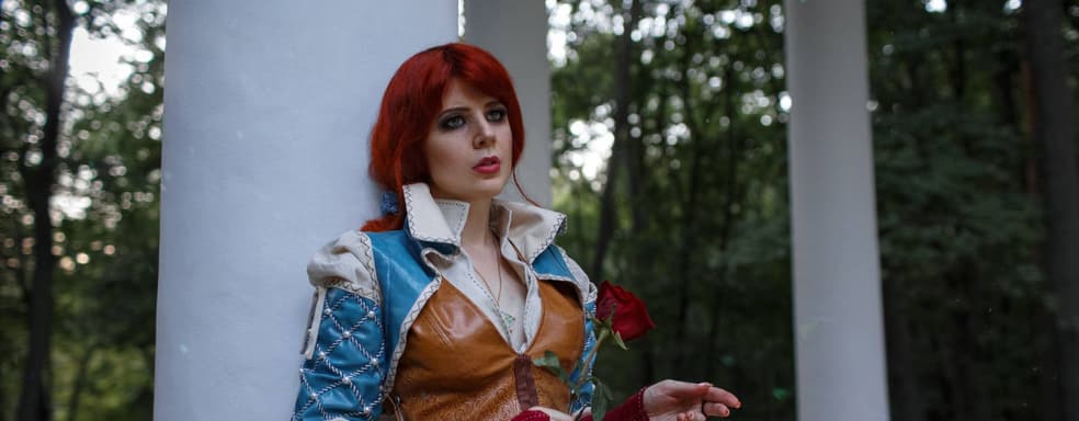 Роза есть роза: модель показала косплей Трисс Меригольд из игры «Ведьмак 3: Дикая Охота»