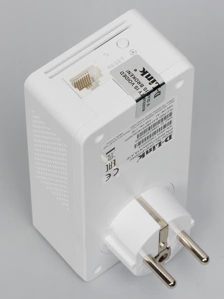 Внешний вид D-Link DHP-P700AV Внешний вид D-Link DHP-P700AV