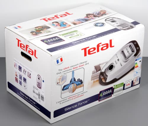 Пылесос Tefal Silence Force 4A TW6477. Коробка. Пылесос Tefal Silence Force 4A TW6477. Коробка.