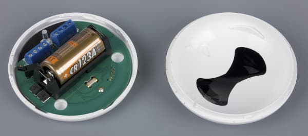 Конструкция Fibaro Flood Sensor Конструкция Fibaro Flood Sensor