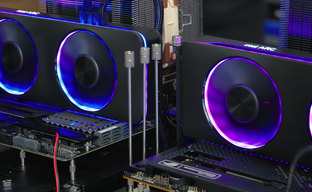 Intel бросила вызов стратегии NVIDIA по оправданию повышения цен на видеокарты. Компания пообещала дешёвые видеокарты